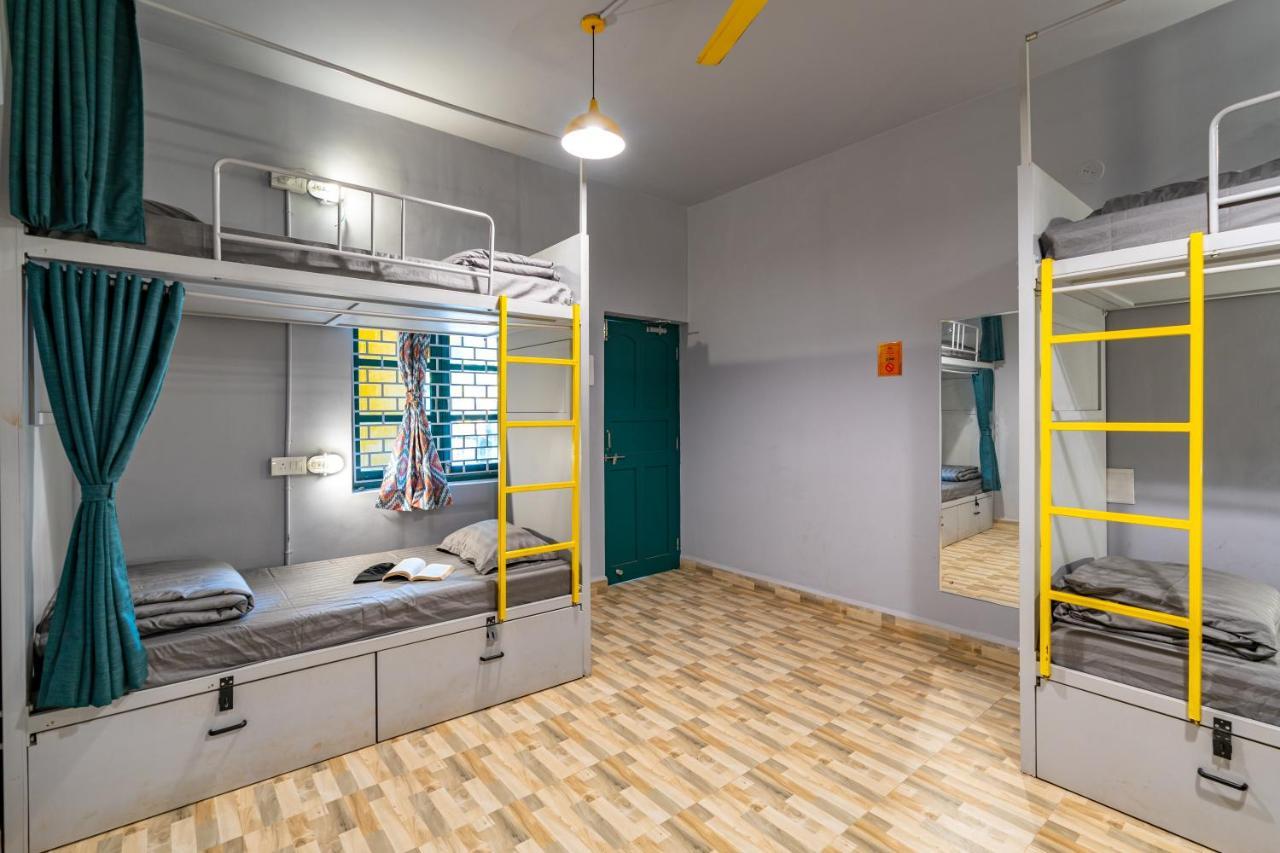 Whoopers Hostel Anjuna, Goa Екстер'єр фото