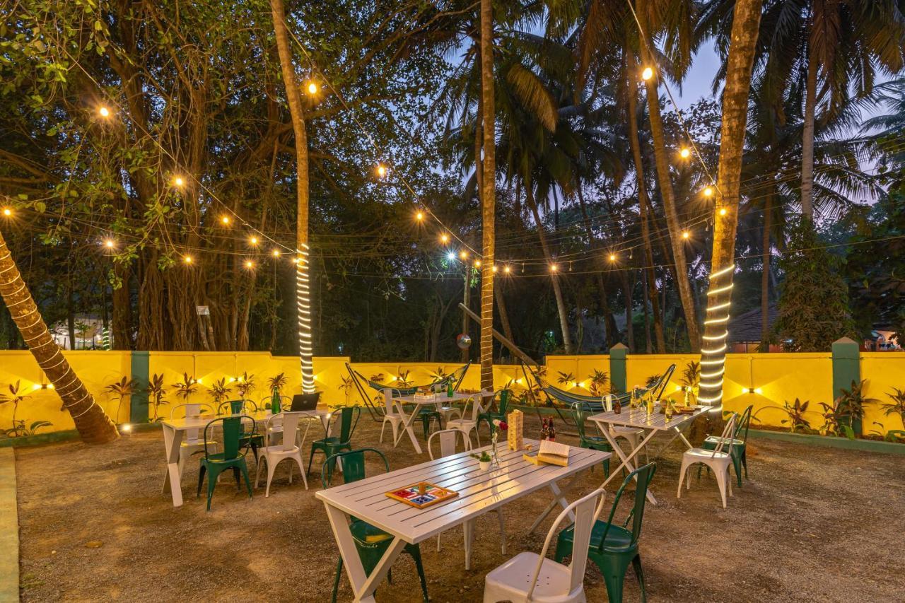 Whoopers Hostel Anjuna, Goa Екстер'єр фото