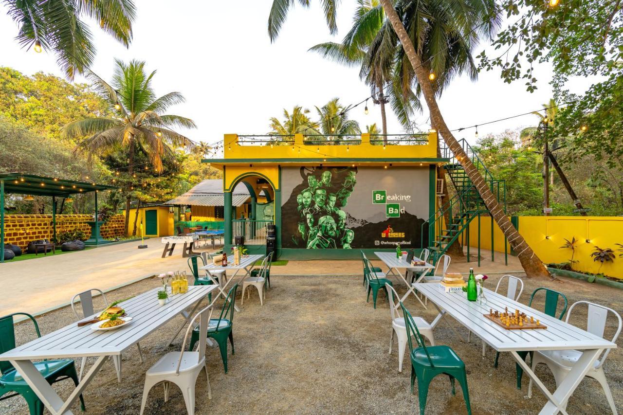 Whoopers Hostel Anjuna, Goa Екстер'єр фото